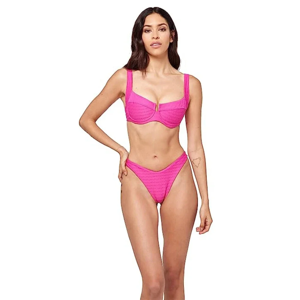 L*Space Camellia Bikini Top Women's XS Pink Chain Link Texture Swimwear NLW121